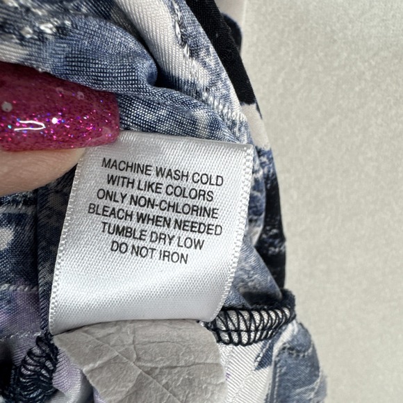 Roz & Ali Sleeveless Floral Blouse Large Gray Purple Pleated Flowy Top - Picture 7 of 7